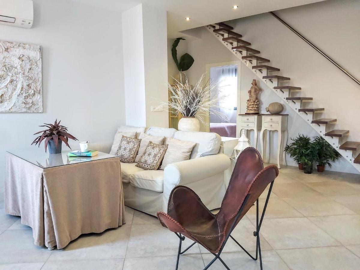 Triana Procurador Con Terraza Privada Apartman Sevilla Kültér fotó