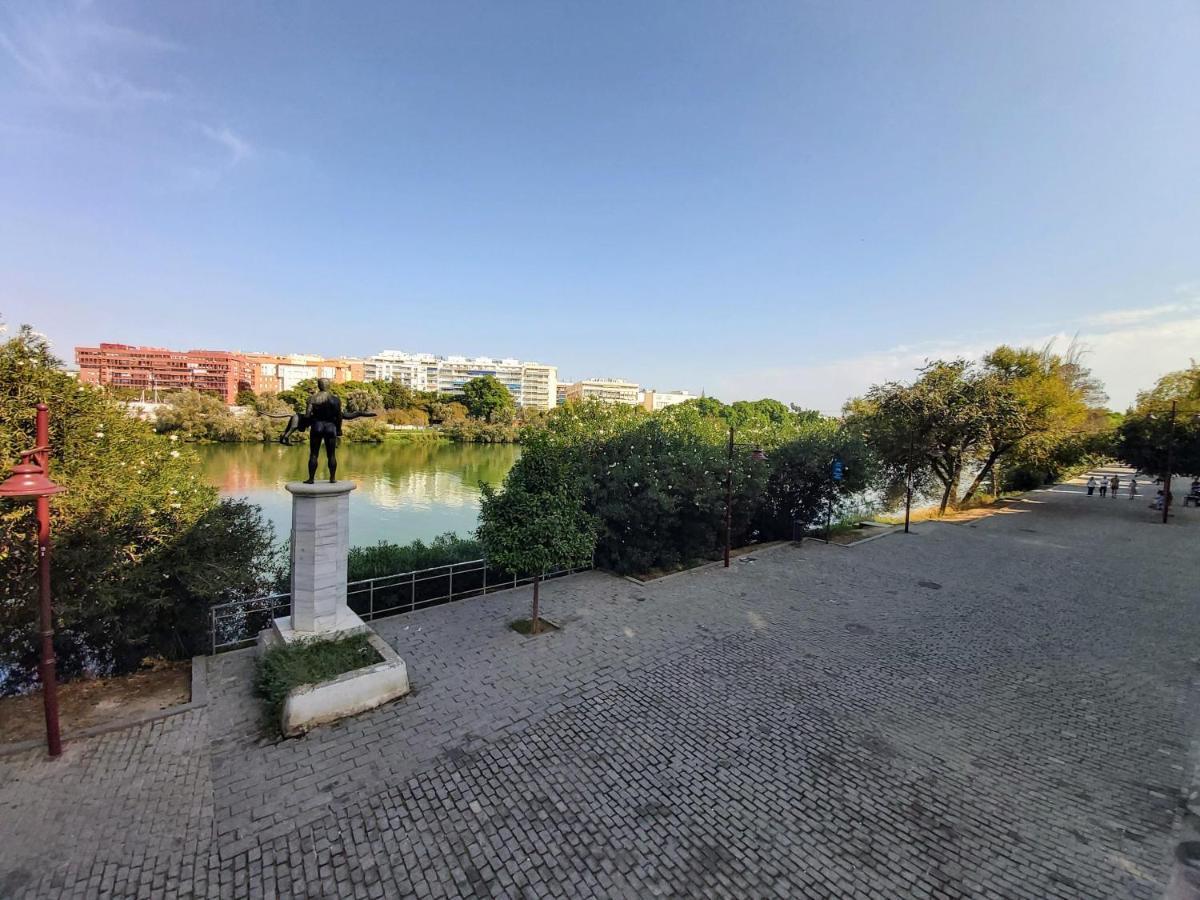 Triana Procurador Con Terraza Privada Apartman Sevilla Kültér fotó