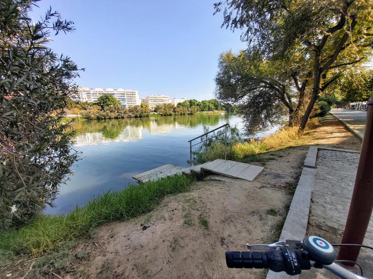 Triana Procurador Con Terraza Privada Apartman Sevilla Kültér fotó