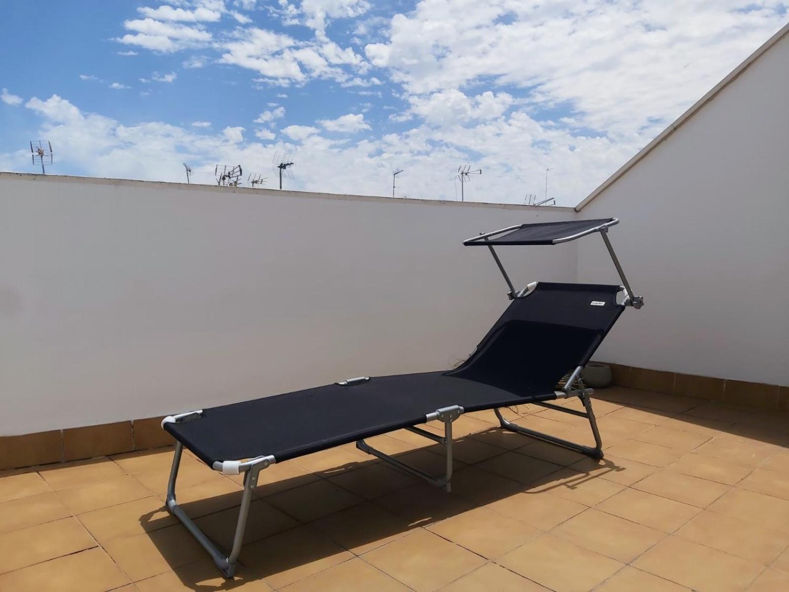 Triana Procurador Con Terraza Privada Apartman Sevilla Kültér fotó